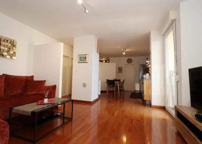 Bella Vista Апартаменты